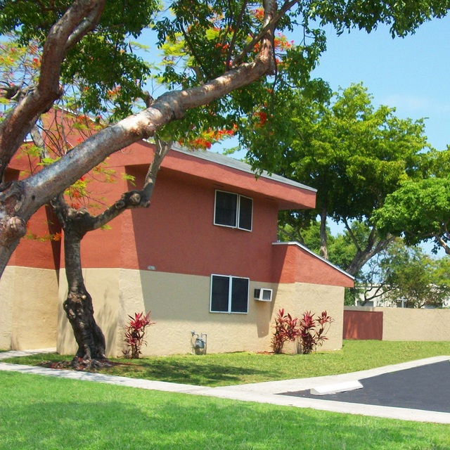 Royal American Properties Perrine Rainbow Miami Fl