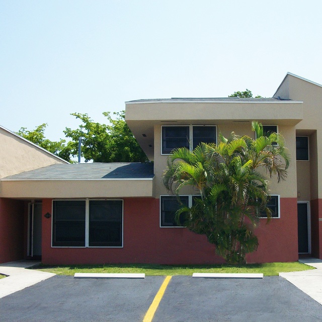 Royal American Properties Perrine Rainbow Miami Fl