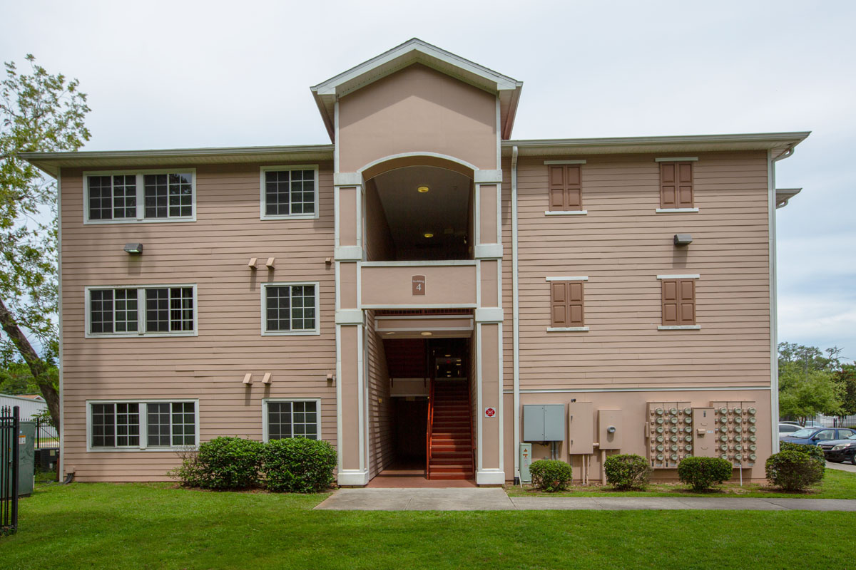 Simple Alabaster Apartments In Pensacola Fl for Large Space