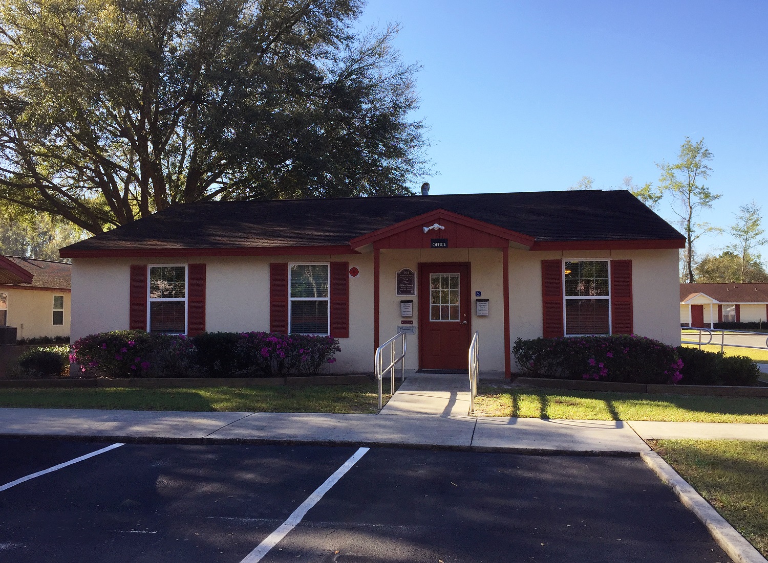 Royal American Properties Village Oaks I Ii Live Oak Fl